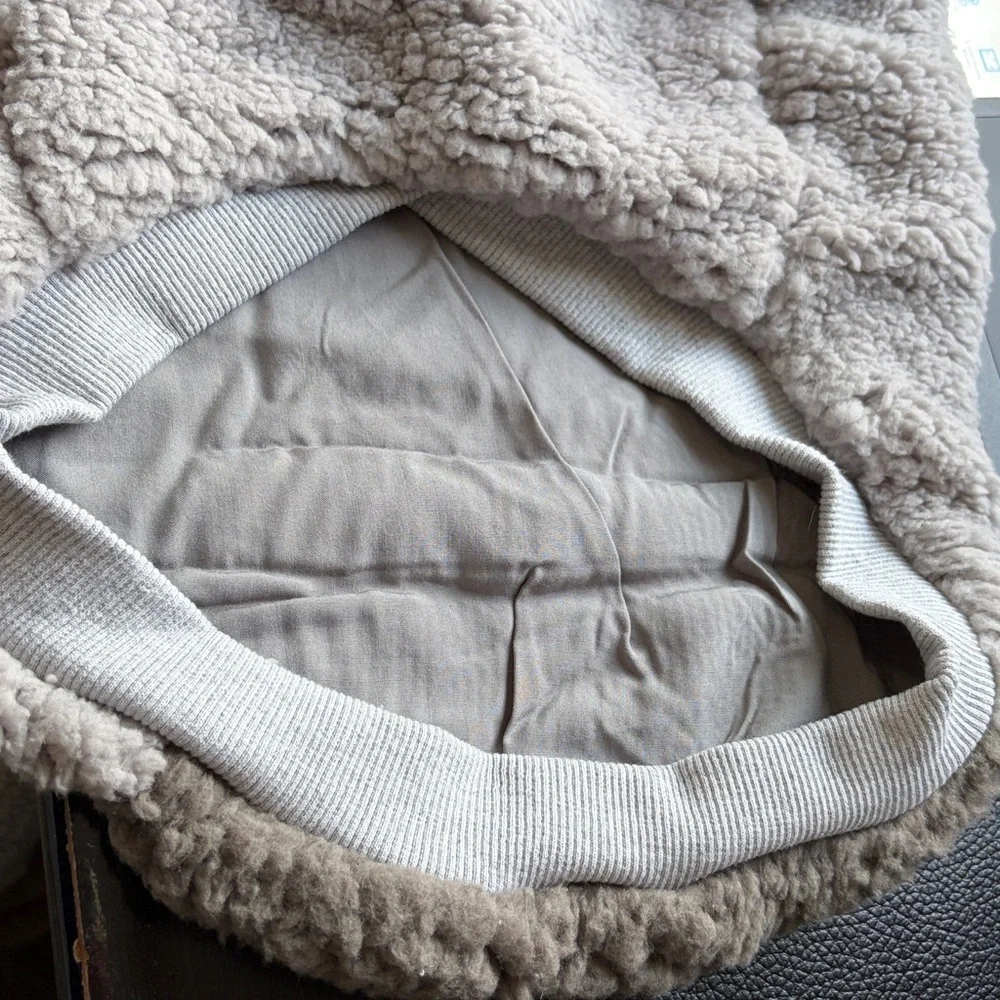 Koolaburra by UGG Theo Pet Hoodie for dogs Large Grey White Plush Warm NEW